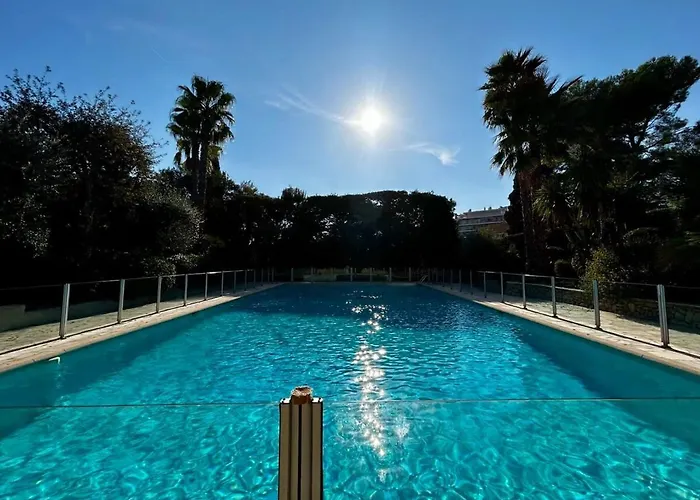 A018-large With Sea View Swimming Pool Garage Daire *